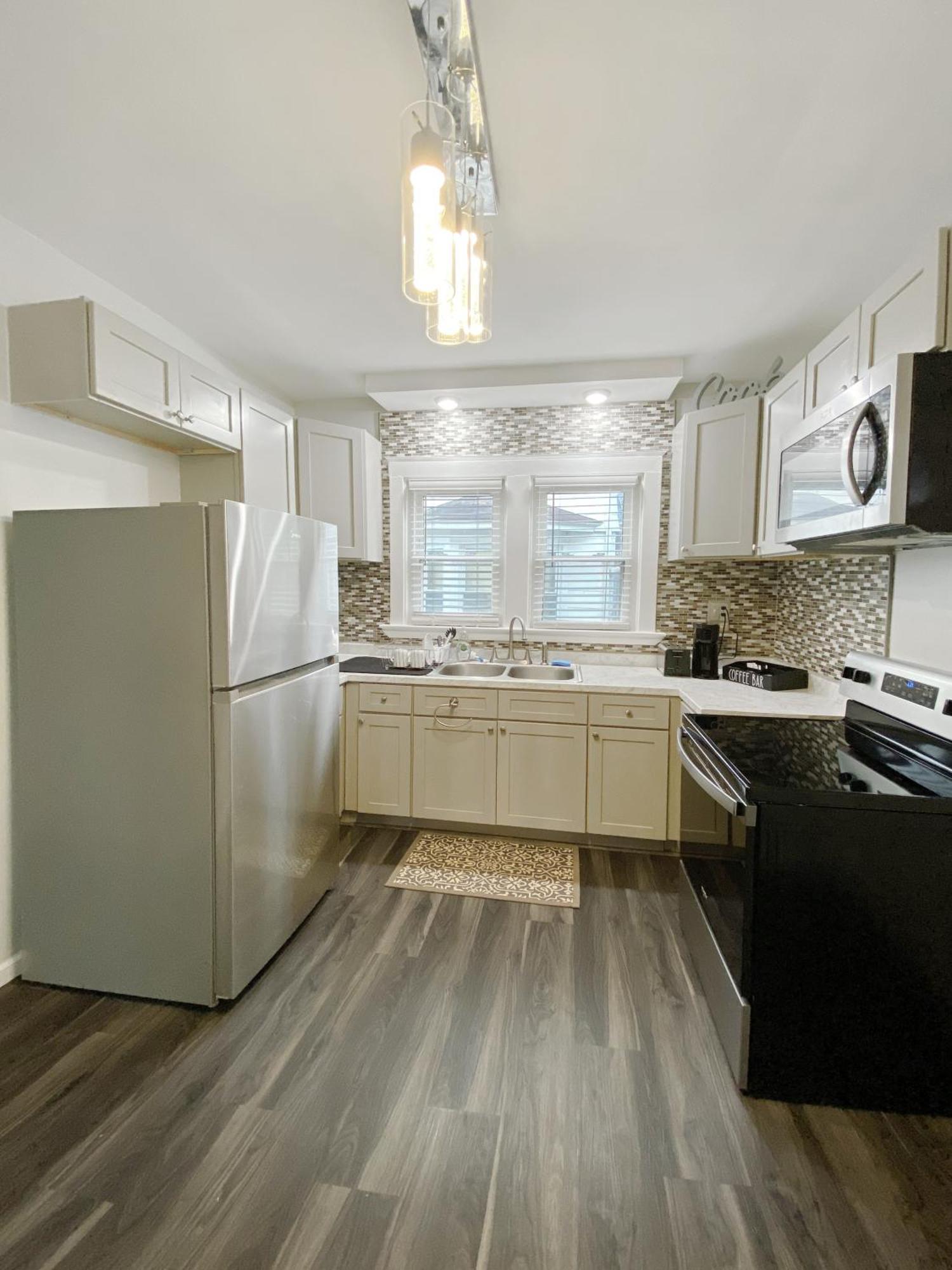 Lux 3Br, Steps From Airport, U Of R & Grocery Stores โรเชสเตอร์ ภายนอก รูปภาพ